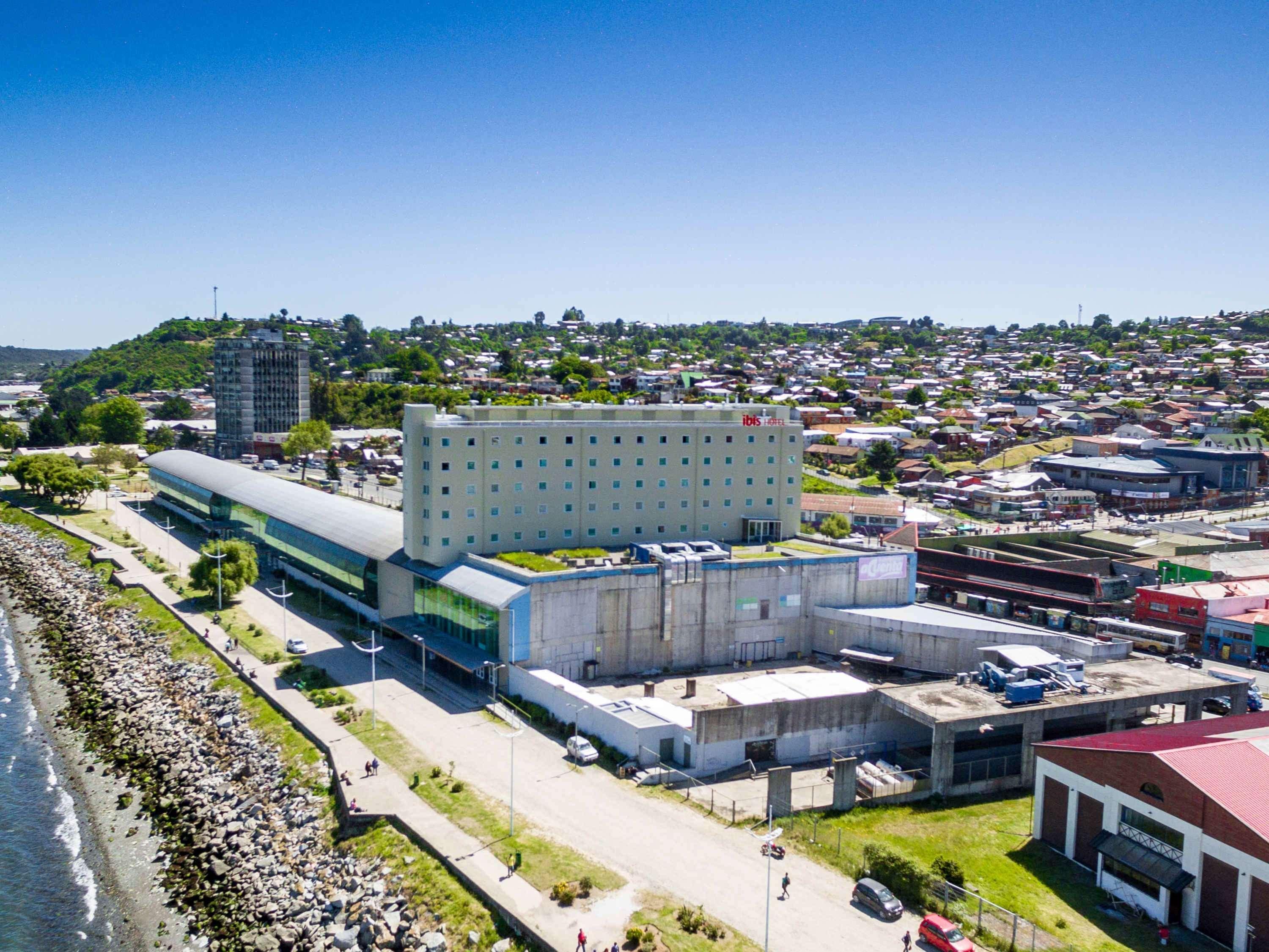 Ibis Puerto Montt Hotel Bagian luar foto