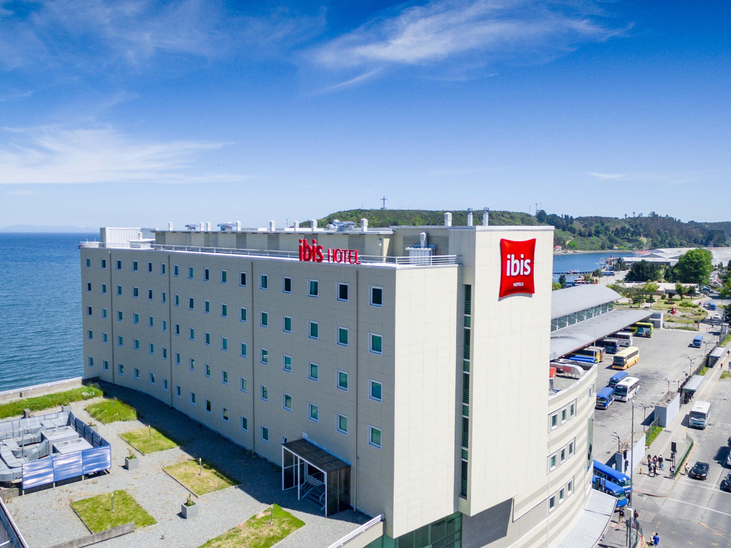 Ibis Puerto Montt Hotel Bagian luar foto